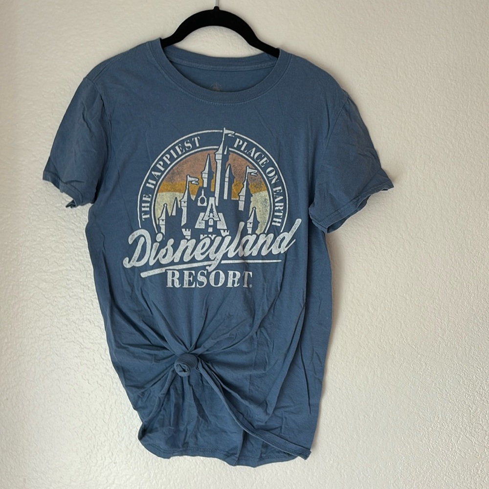 Disneyland t-shirt